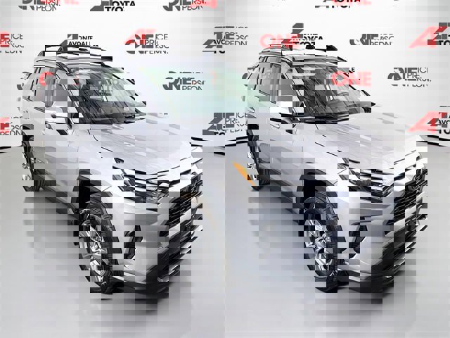 Certified 2025 Toyota RAV4 LE image 1