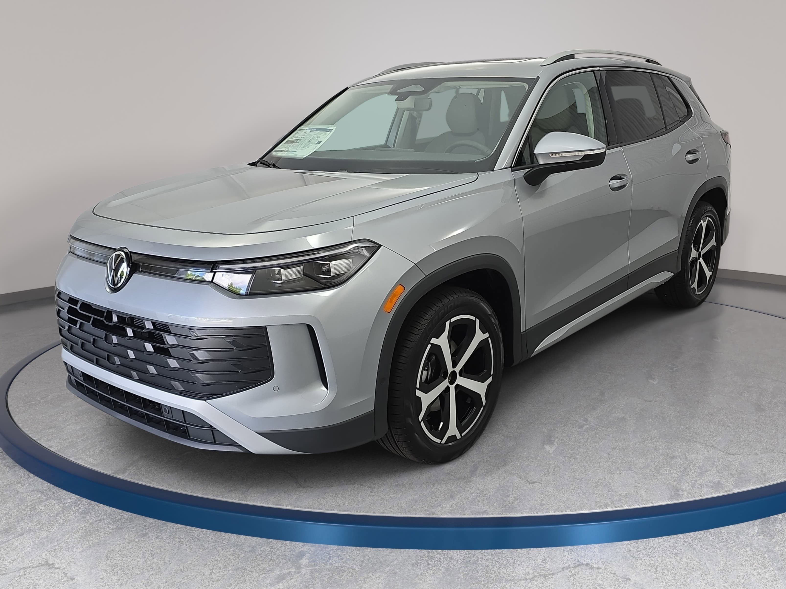 New 2026 Volkswagen Tiguan SE