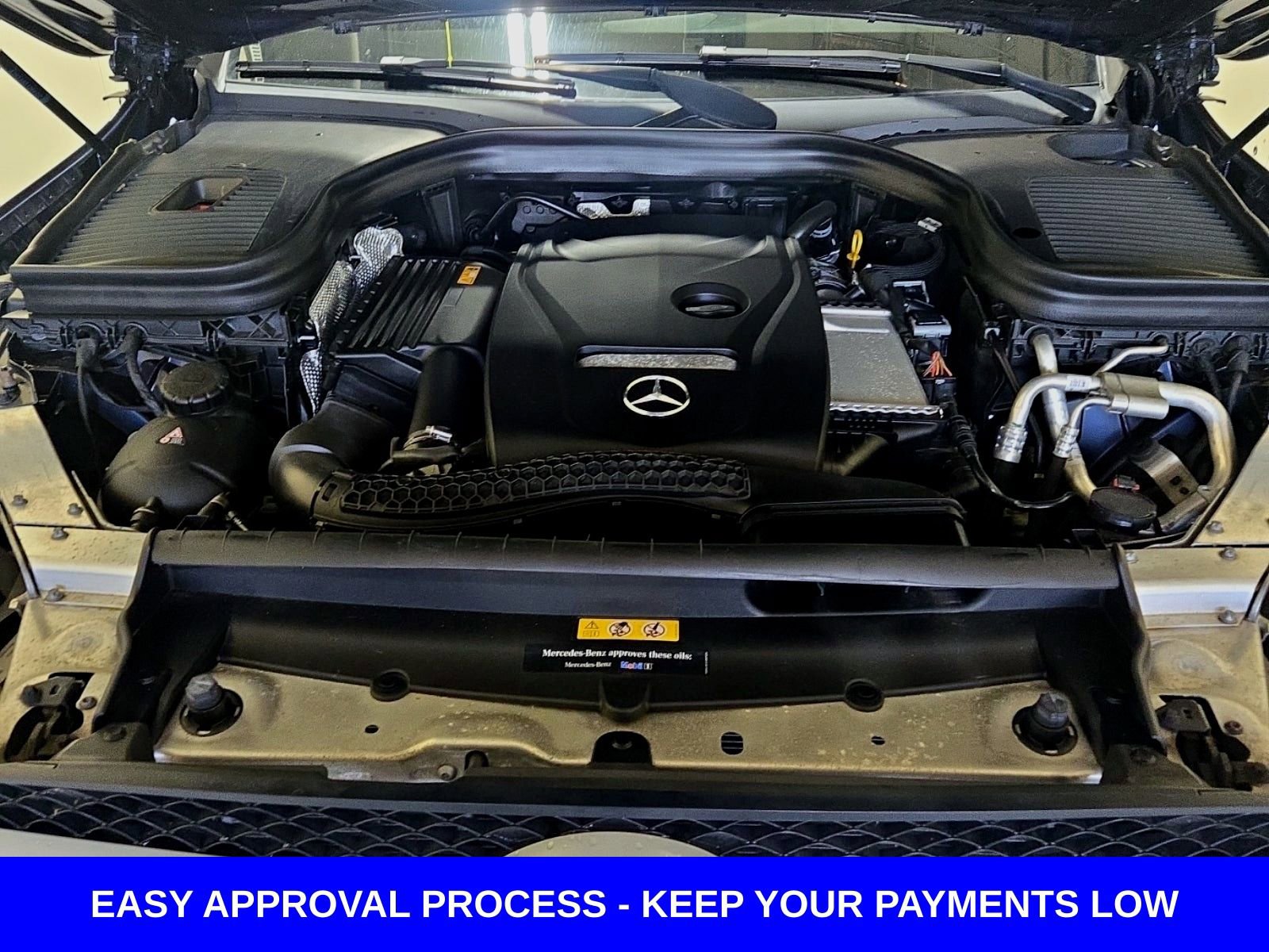 Used 2018 Mercedes-Benz GLC 300 4MATIC w/ Premium Package image 10