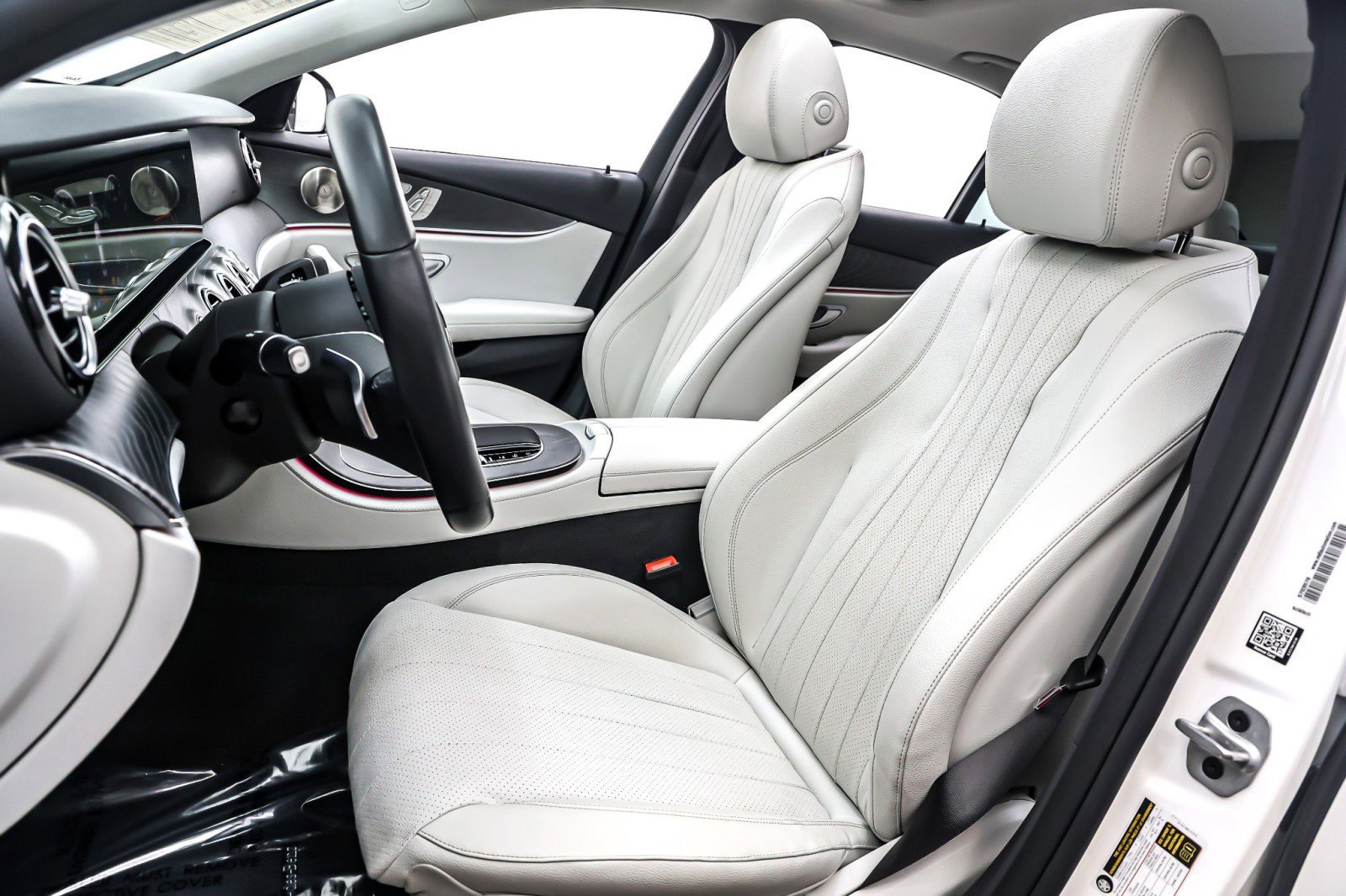 Used 2022 Mercedes-Benz E 350 4MATIC Sedan image 17