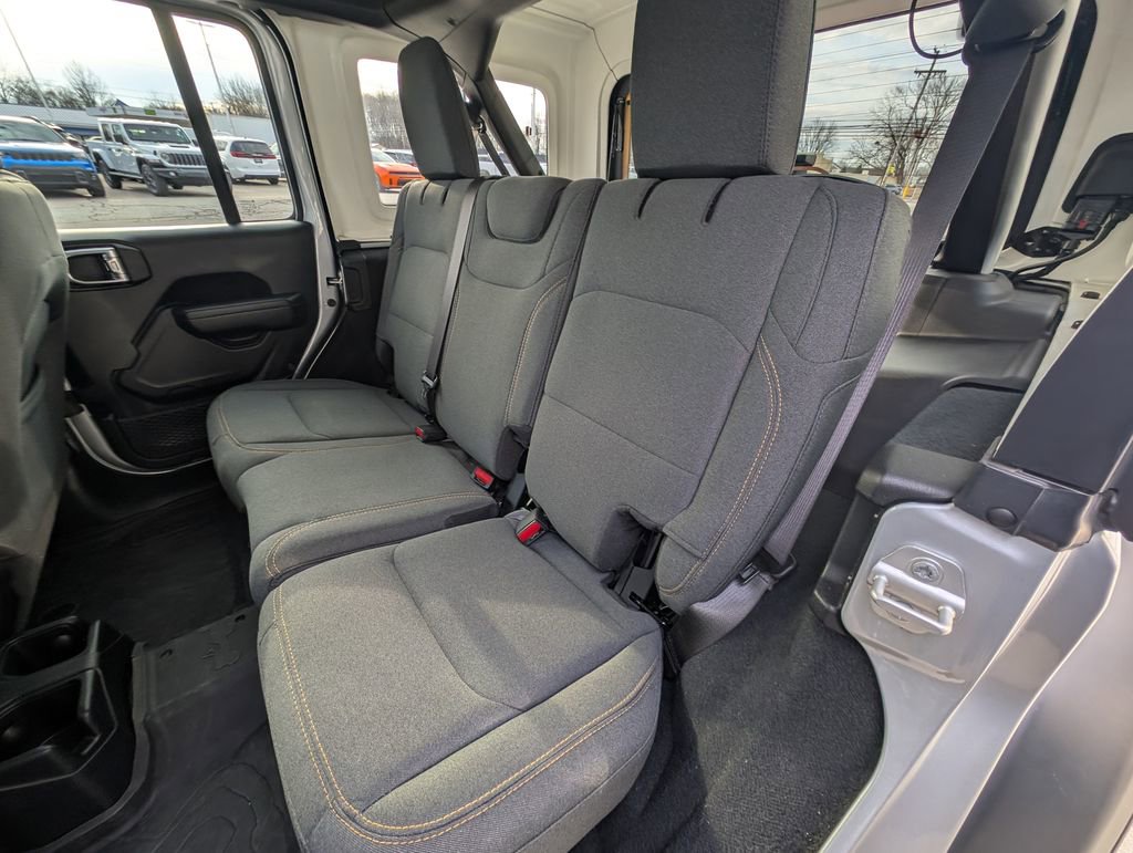 Used 2024 Jeep Wrangler Sport S image 18