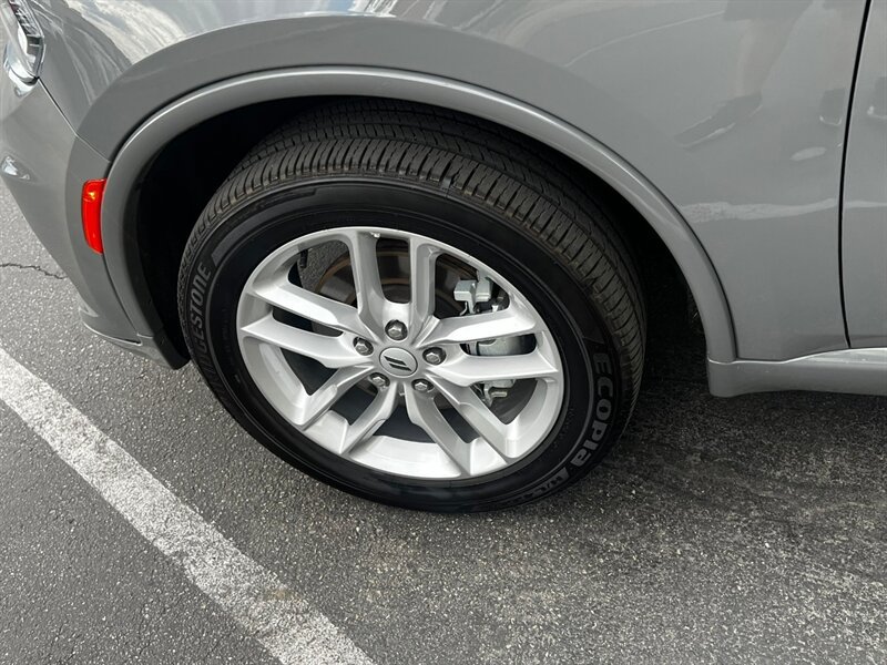 Used 2025 Dodge Durango GT AWD/4WD image 13