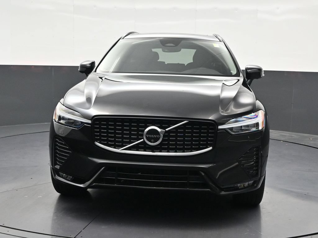 Certified 2024 Volvo XC60 B5 Plus w/ Climate Package AWD/4WD image 9