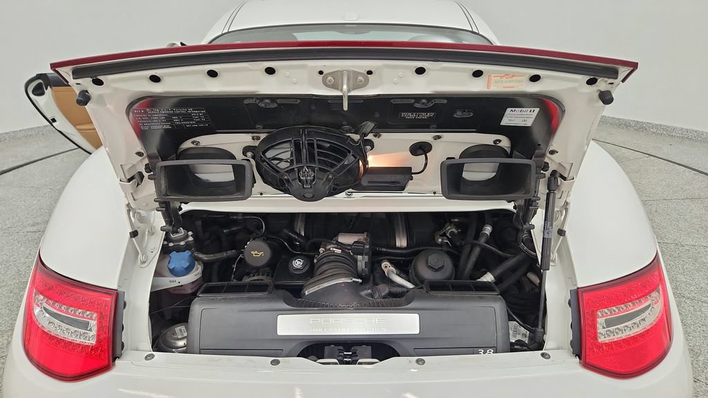 Used 2012 Porsche 911 Carrera 4S AWD/4WD image 33