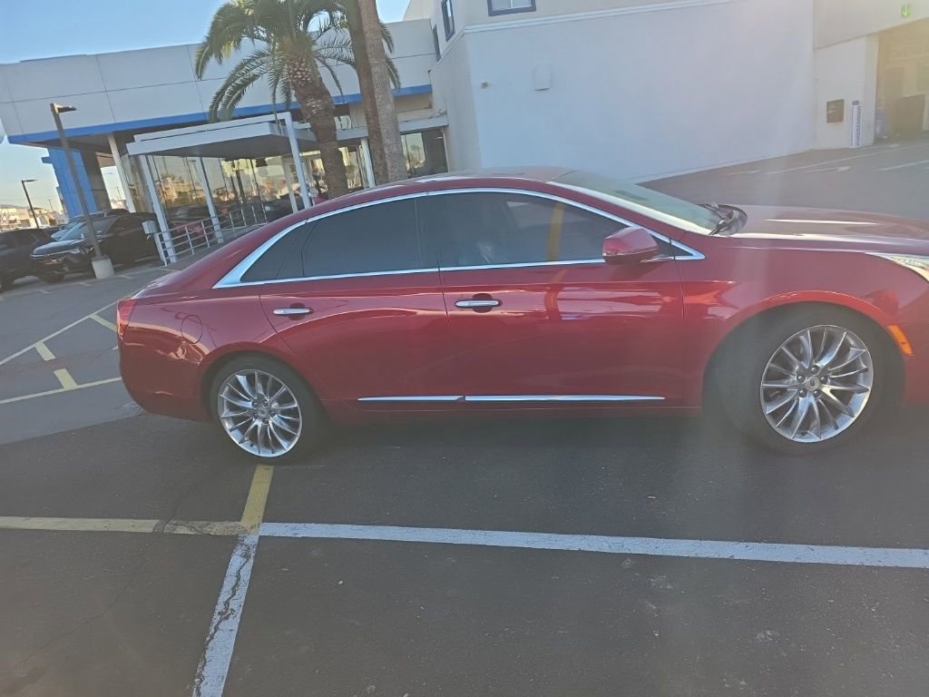 Used 2013 Cadillac XTS Platinum image 3