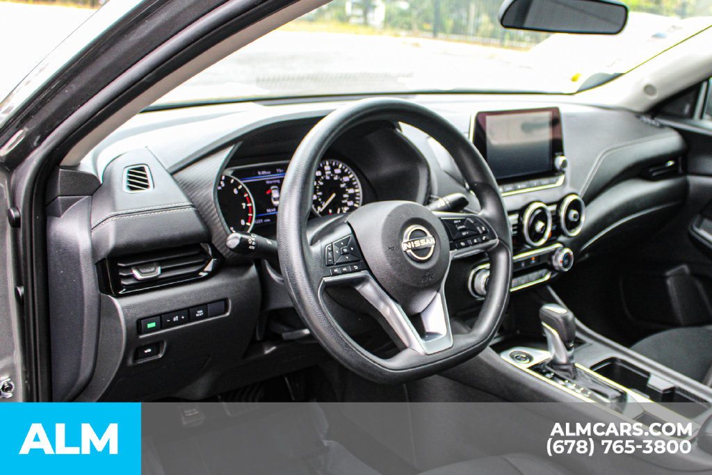 Used 2024 Nissan Sentra SV FWD image 21