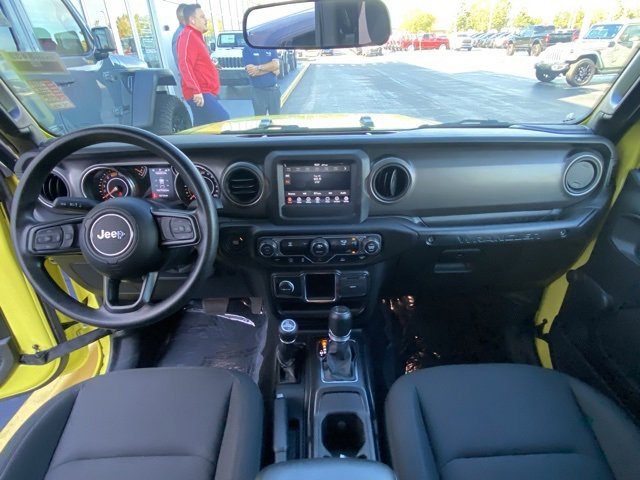 Used 2023 Jeep Wrangler Willys image 15