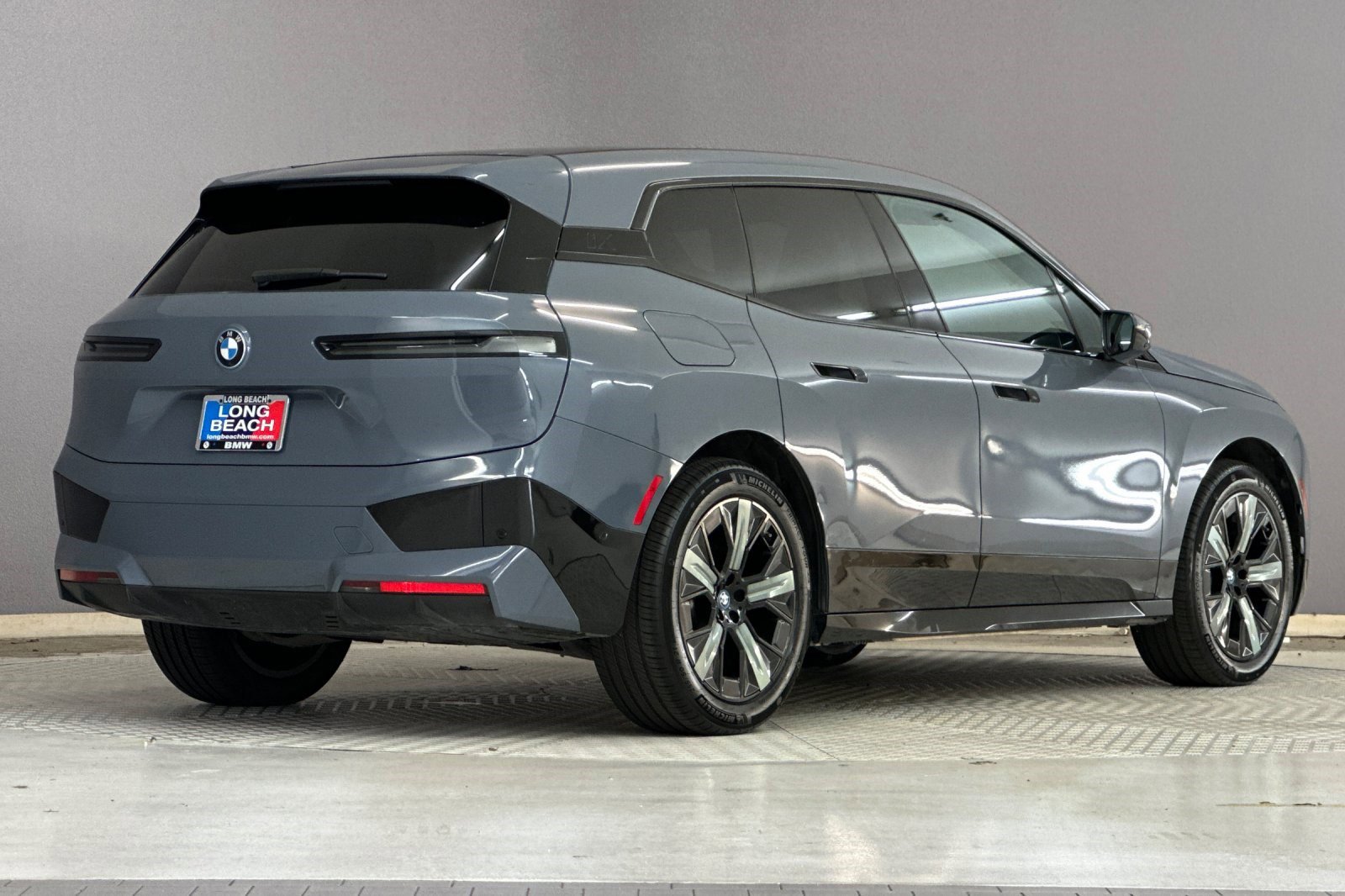 Certified 2023 BMW iX xDrive50 w/ Sport Package image 9