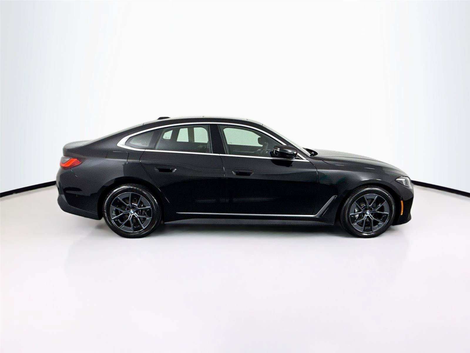 Used 2025 BMW i4 xDrive40i w/ Parking Assistance Package AWD/4WD image 11