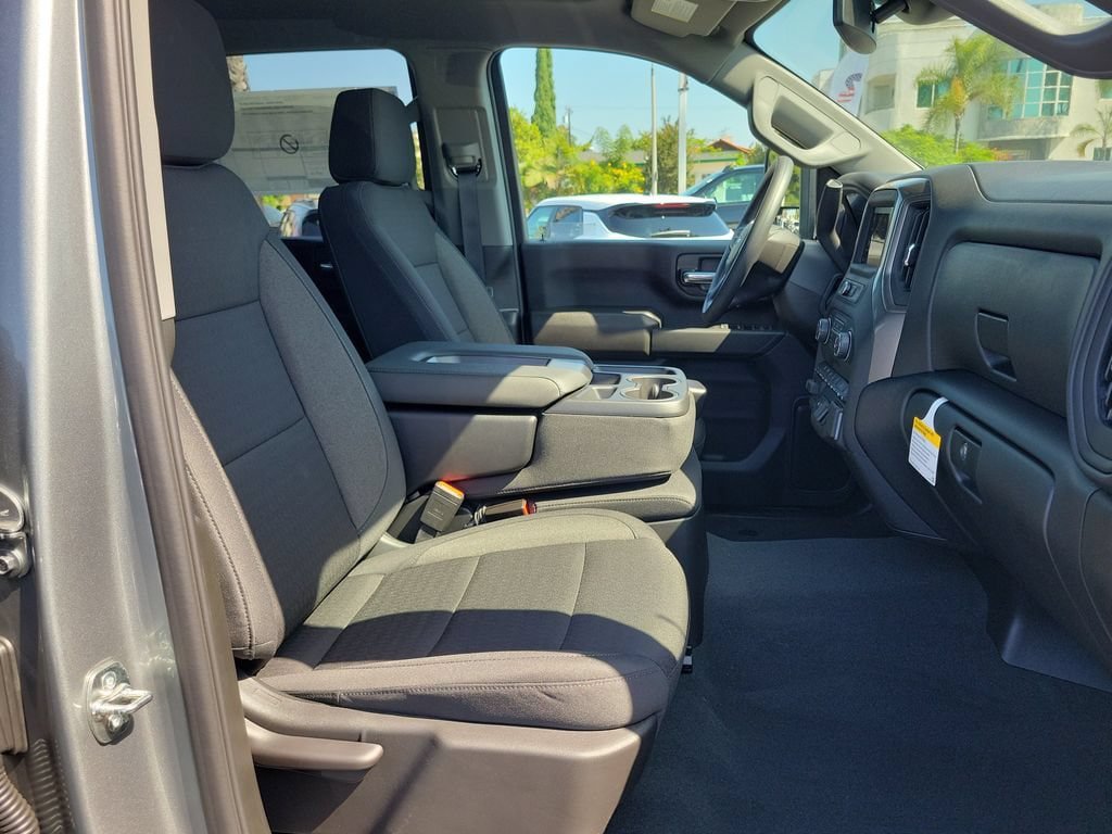 New 2026 Chevrolet Silverado 2500 Custom w/ Custom Value Package AWD/4WD image 18