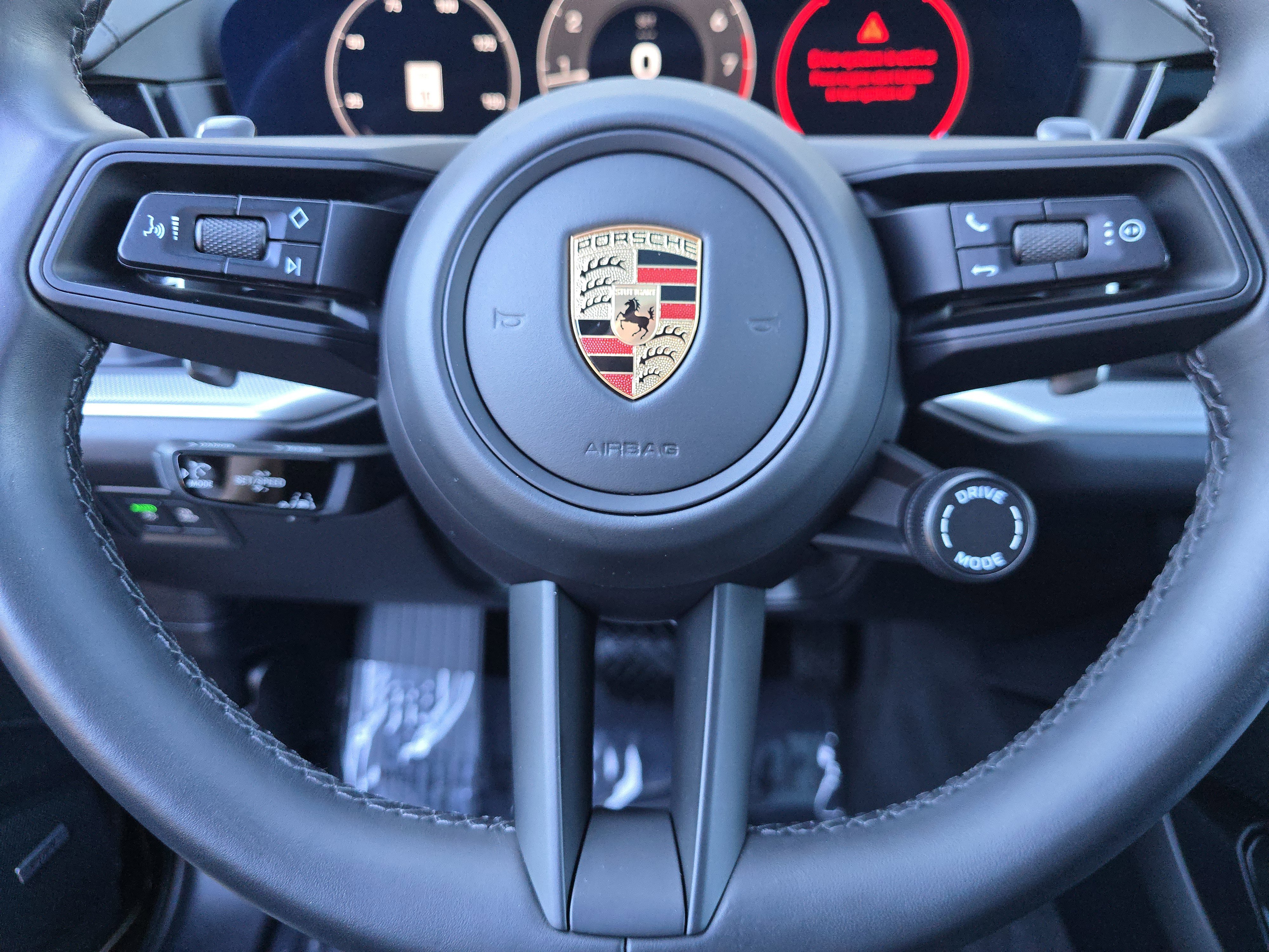 Certified 2024 Porsche Cayenne image 19