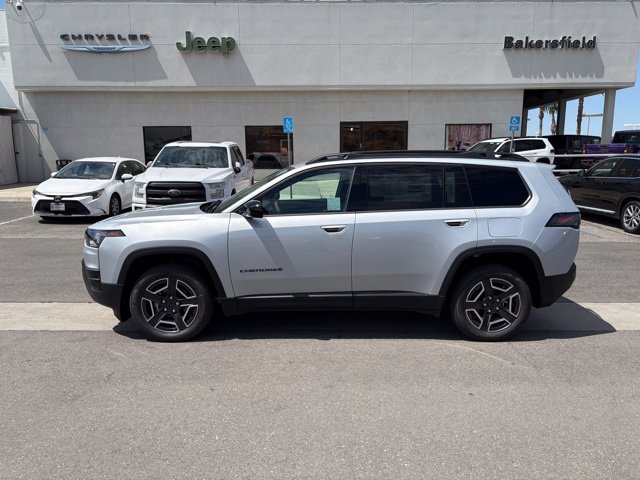 New 2026 Jeep Cherokee Laredo AWD/4WD image 4