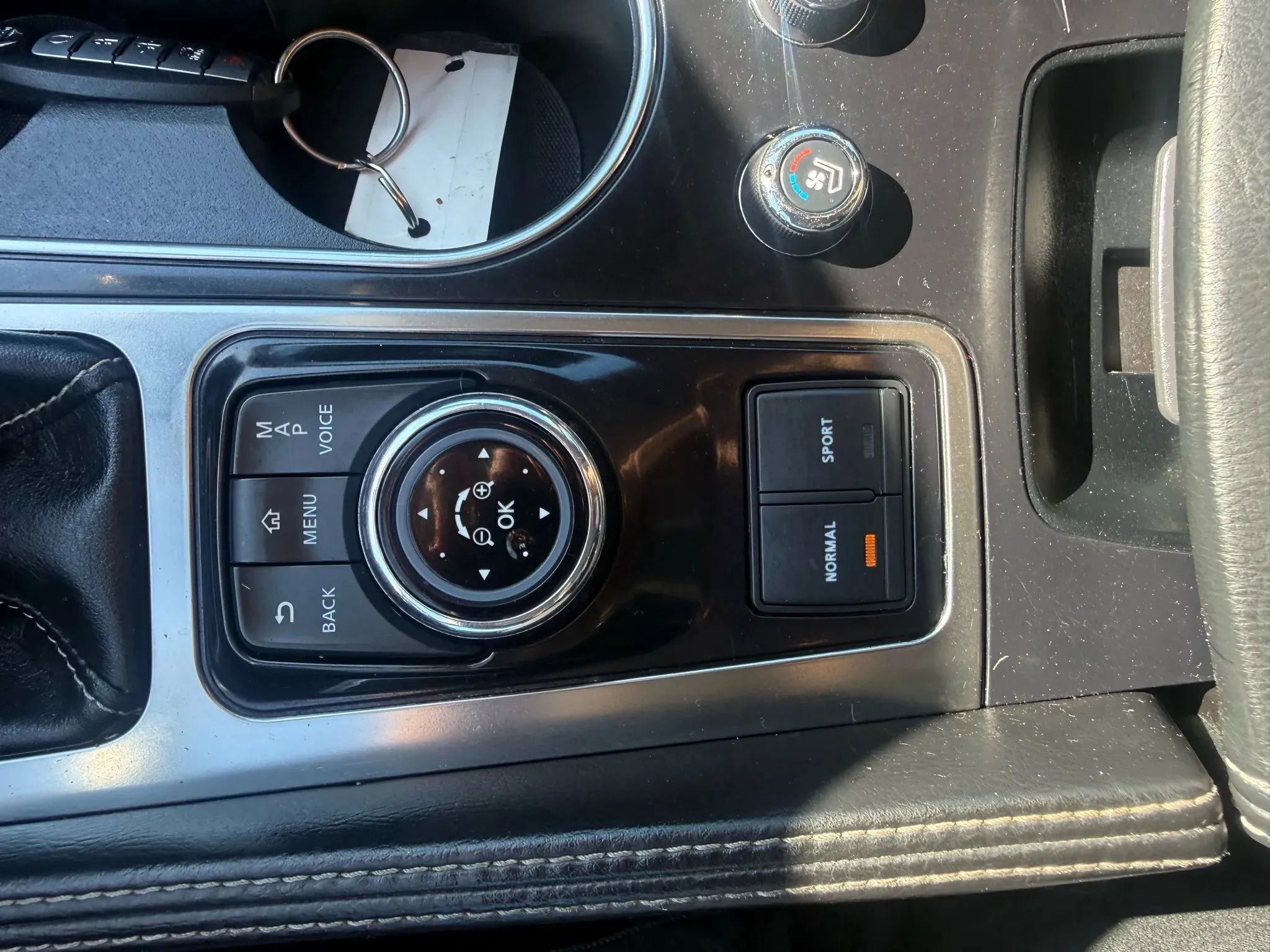 Used 2016 Nissan Maxima Platinum image 21