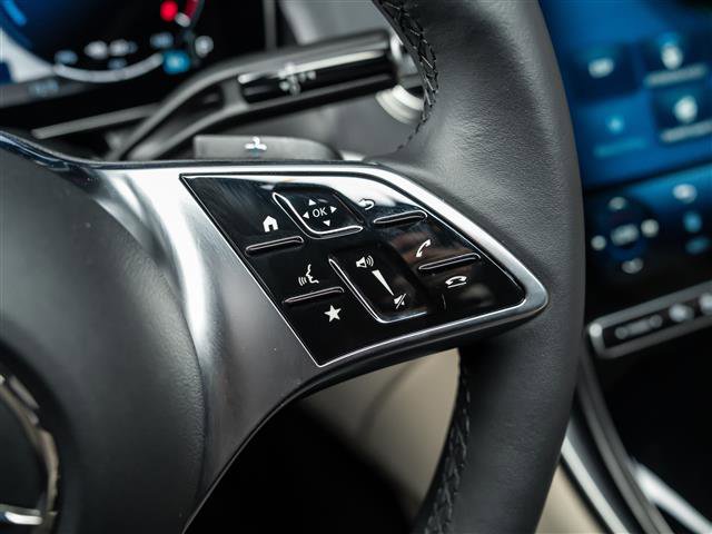 Used 2025 Mercedes-Benz GLC 350e 4MATIC image 21