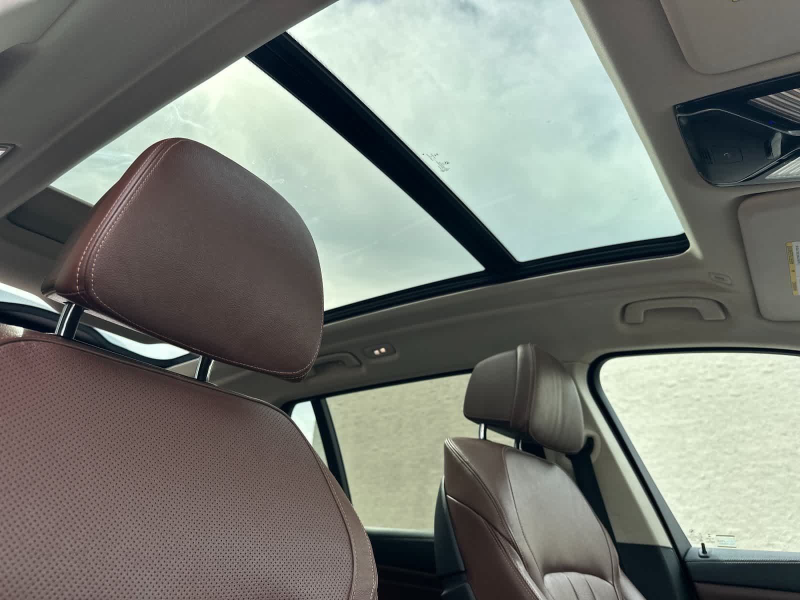 Used 2020 BMW X7 xDrive40i w/ Premium Package AWD/4WD image 19