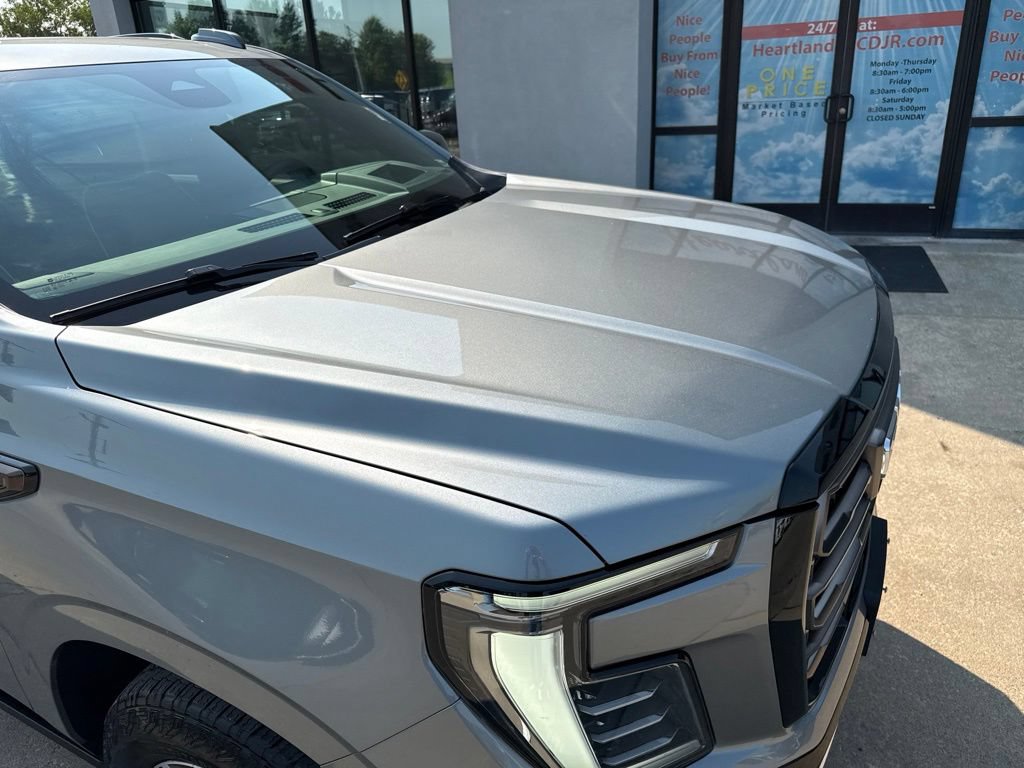 Used 2026 GMC Yukon AT4 Ultimate AWD/4WD image 17