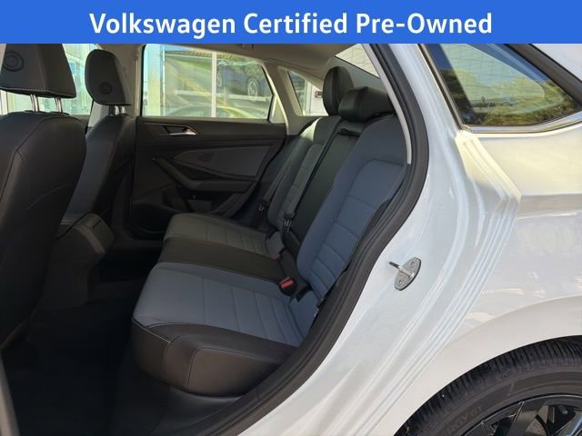 Certified 2025 Volkswagen Jetta SE image 21