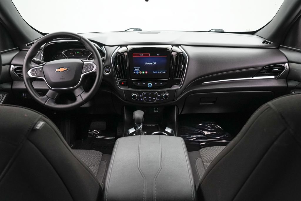 Used 2023 Chevrolet Traverse LT FWD image 14