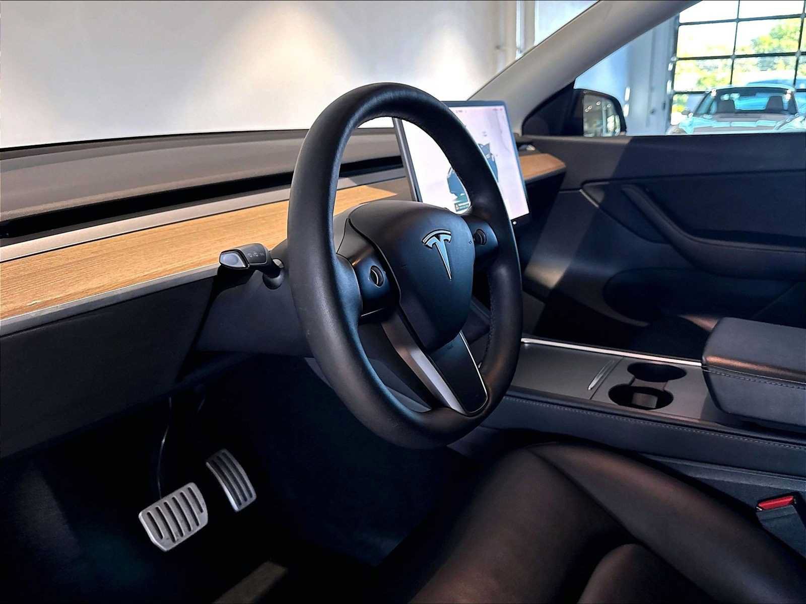 Used 2022 Tesla Model Y Performance AWD/4WD image 8
