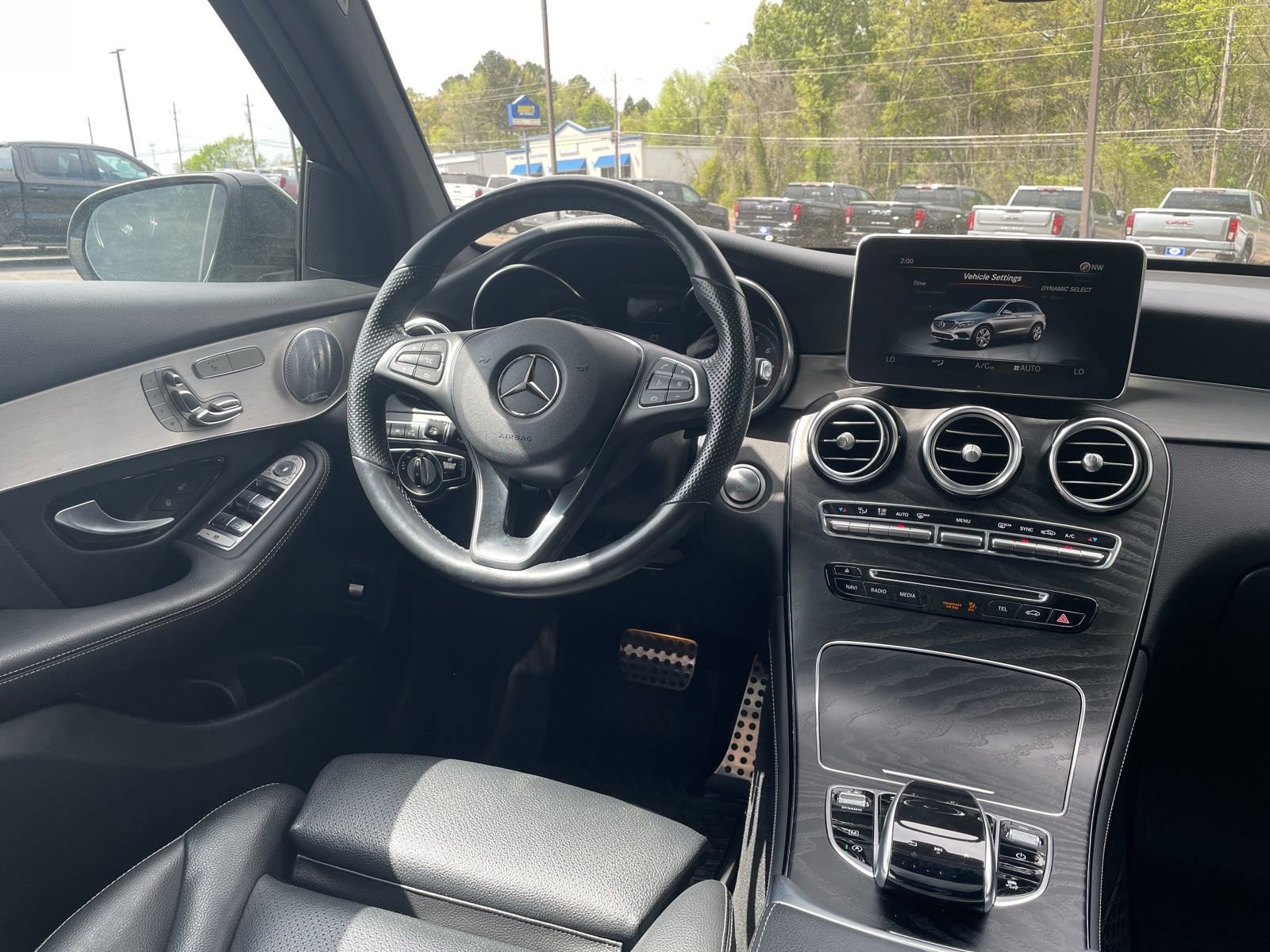 Used 2019 Mercedes-Benz GLC 300 4MATIC image 23