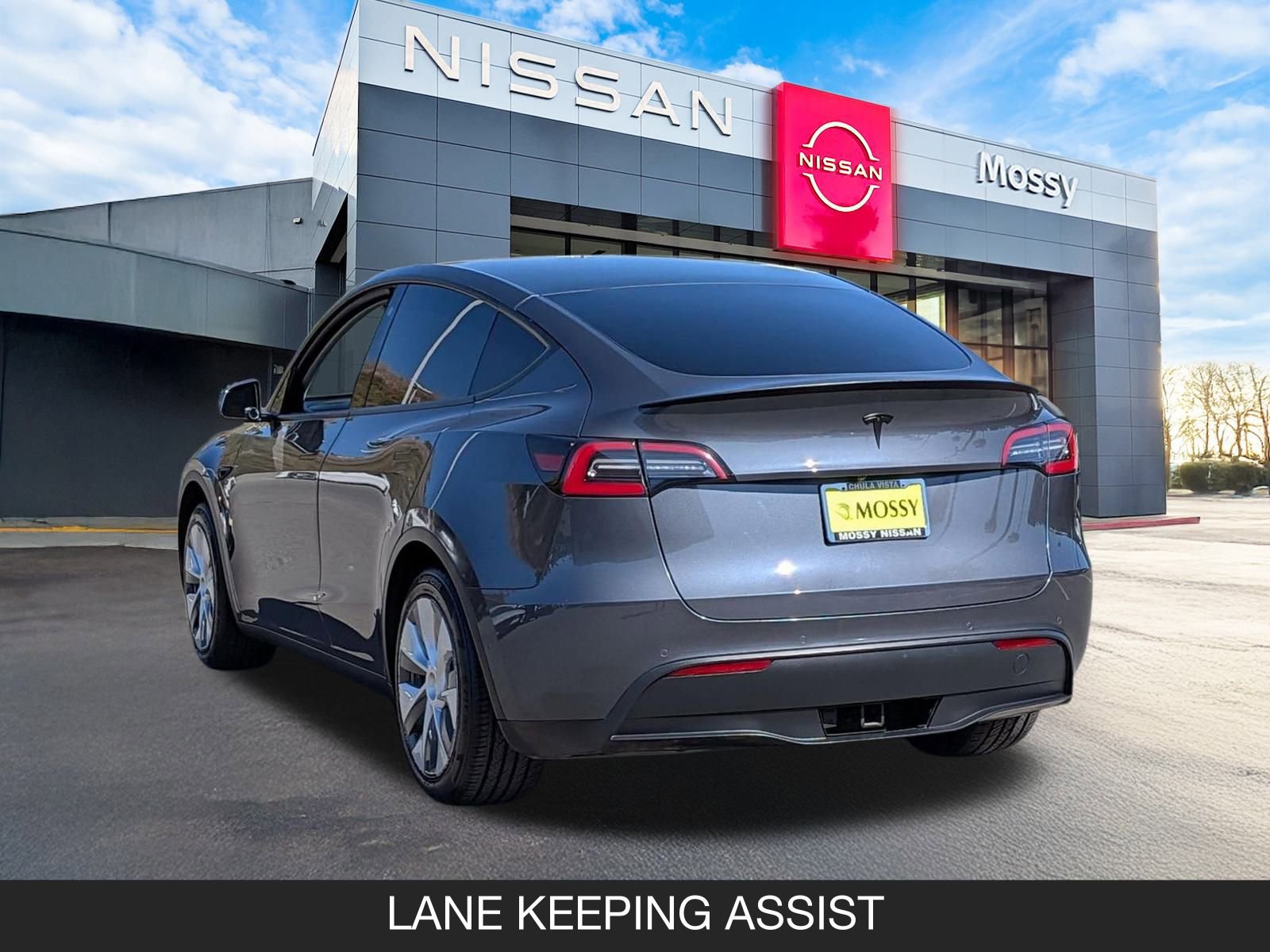 Used 2021 Tesla Model Y 2WD image 7