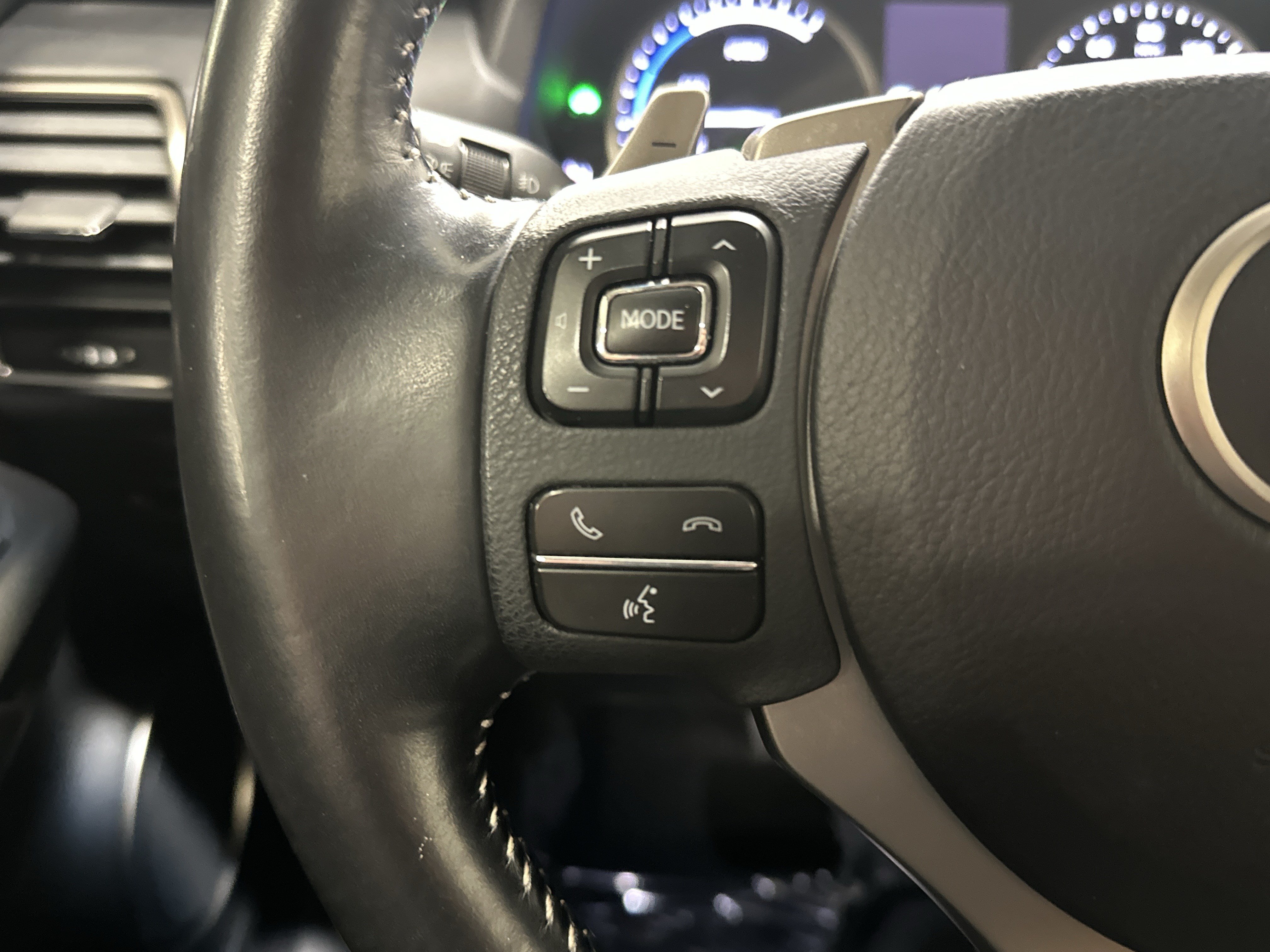 Used 2019 Lexus NX 300h AWD w/ Premium Package image 19