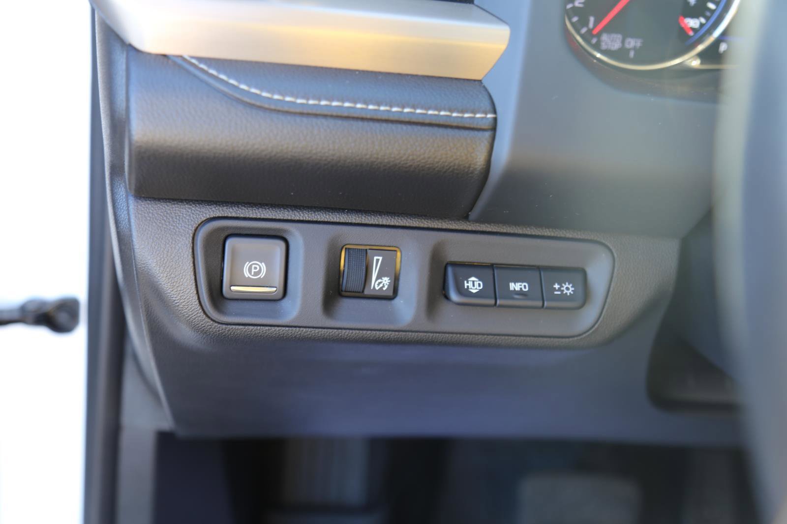 Used 2021 GMC Acadia Denali image 8