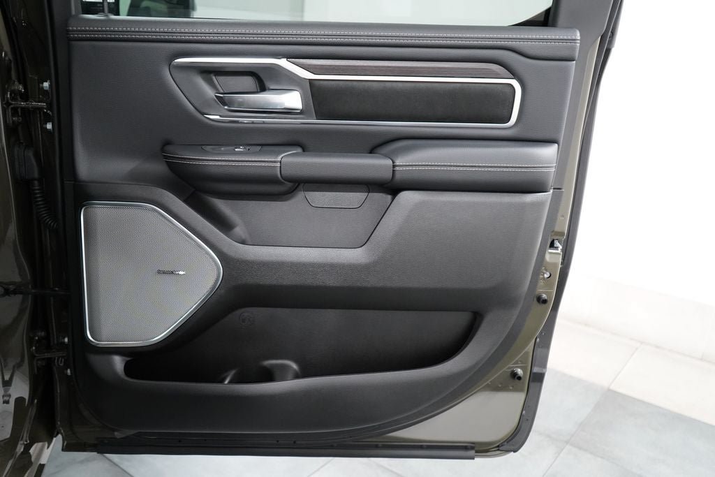New 2027 RAM 1500 Laramie AWD/4WD image 23