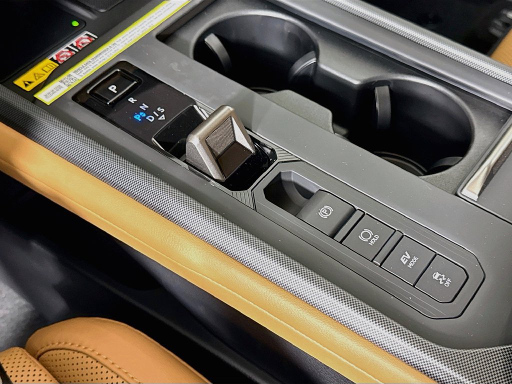 New 2026 Lexus ES 350h w/ Cold Area Package FWD image 15
