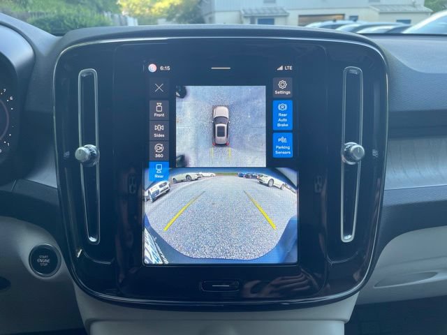 Certified 2024 Volvo XC40 B5 Ultimate w/ Protection Package Premier AWD/4WD image 21