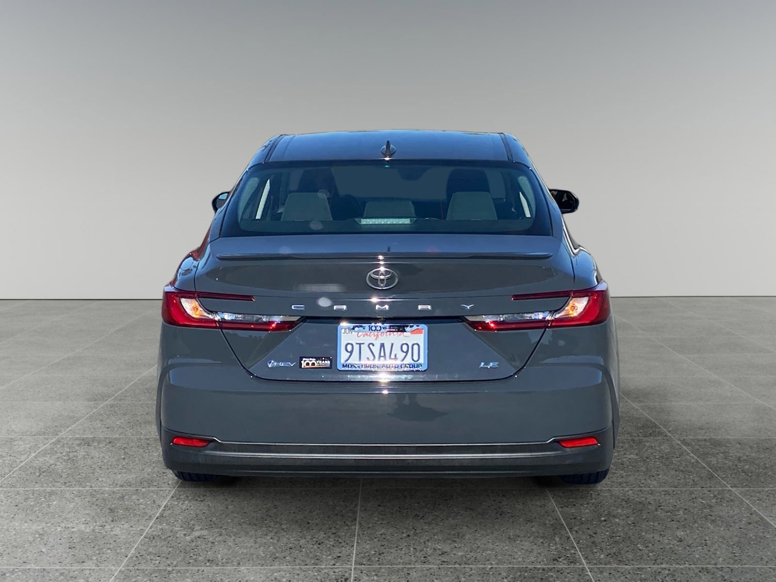 Used 2025 Toyota Camry LE w/ Convenience Package image 4