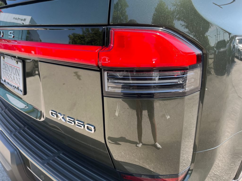 Used 2025 Lexus GX 550 w/ Accessory Package (Z1) AWD/4WD image 41