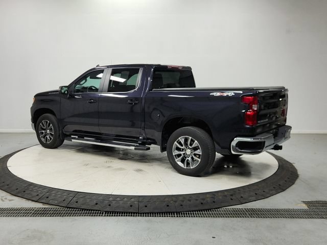 Used 2024 Chevrolet Silverado 1500 LT AWD/4WD image 6