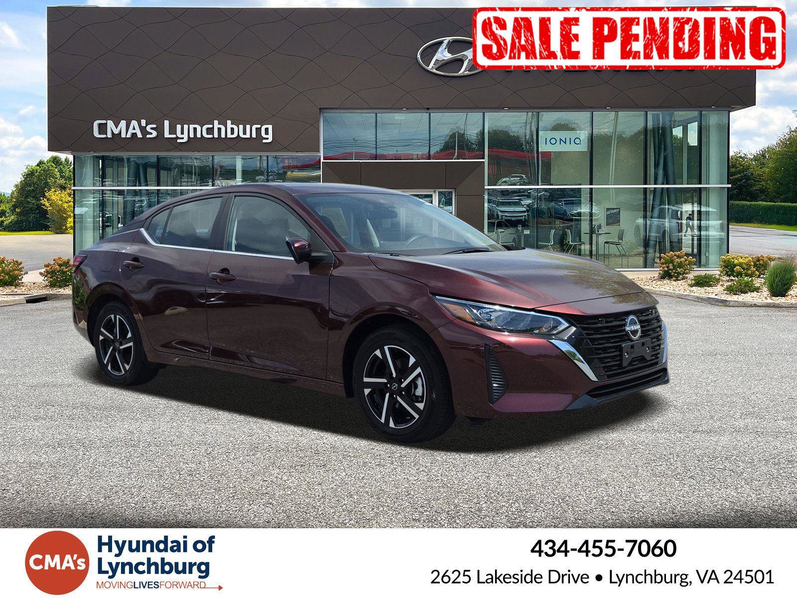 Used 2025 Nissan Sentra SV FWD image 1