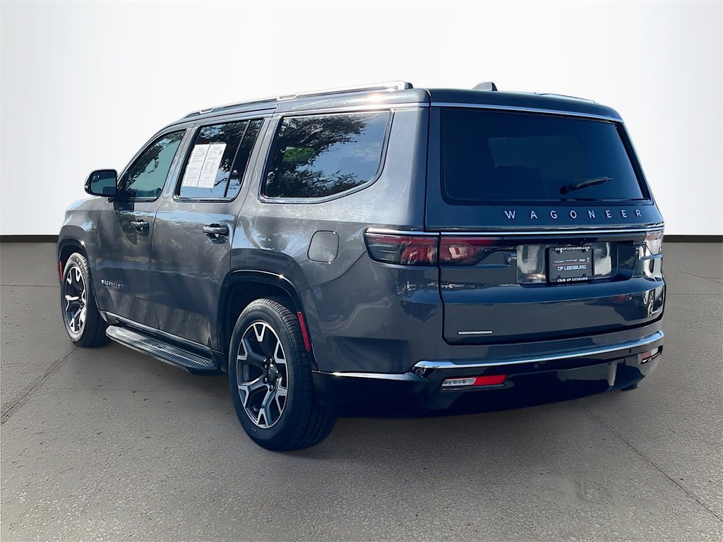 Used 2023 Jeep Wagoneer Series III w/ Preferred Equipment Group image 5