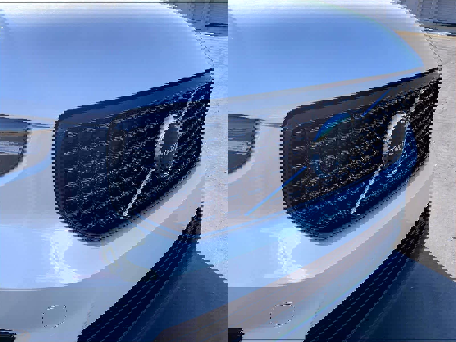 New 2026 Volvo XC40 B5 Plus w/ Protection Package Premier image 33