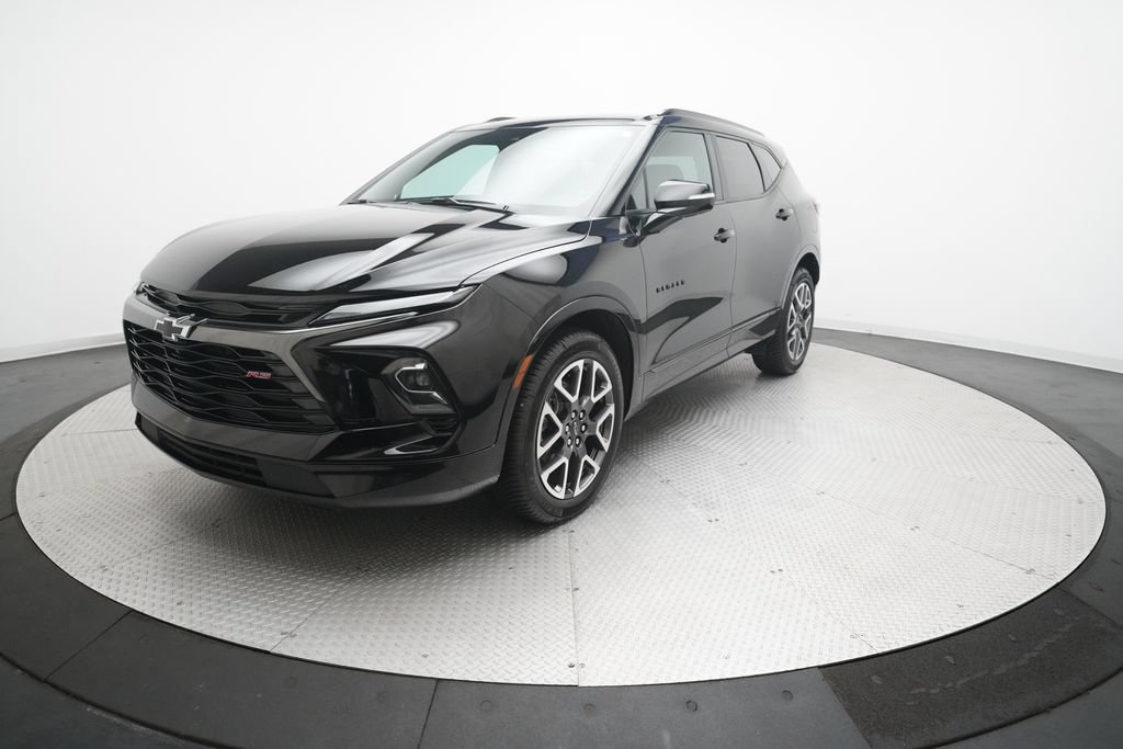 Certified 2024 Chevrolet Blazer RS w/ Driver Confidence II Package AWD/4WD image 12