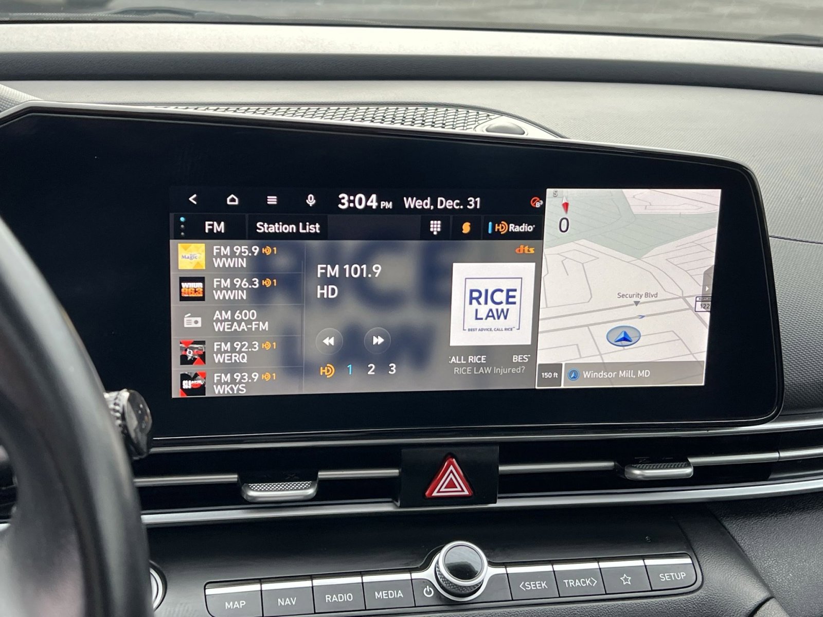 Used 2023 Hyundai Elantra Limited image 17