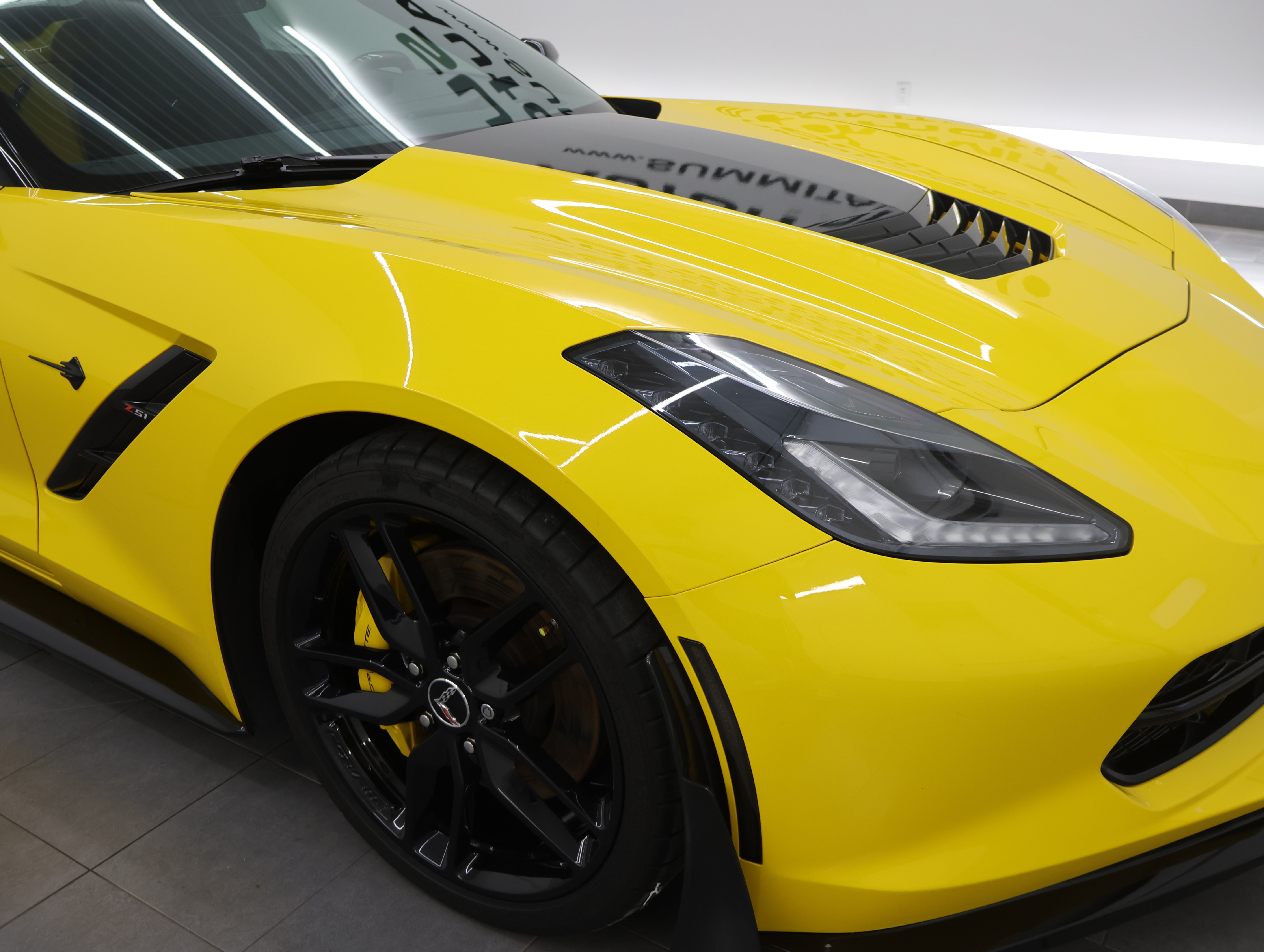 Used 2014 Chevrolet Corvette Stingray Convertible w/ 3LT Preferred Equipment Group RWD image 22