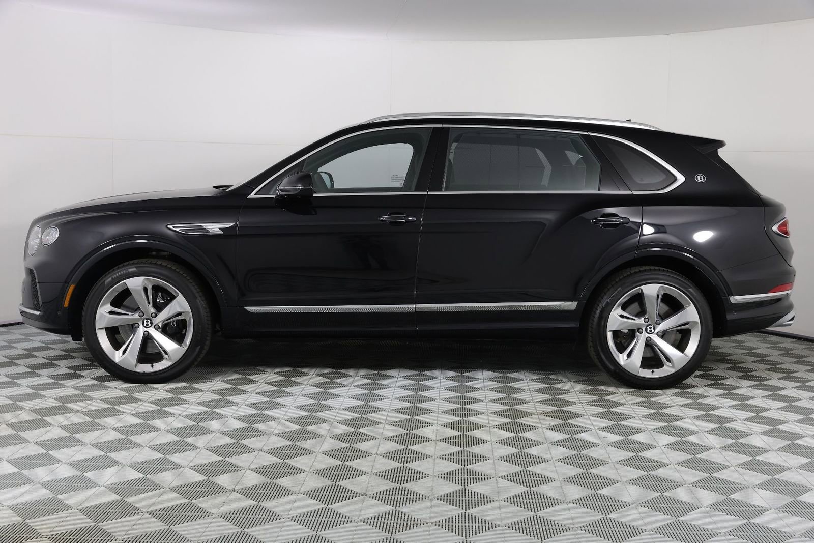 New 2025 Bentley Bentayga Extended Wheelbase AWD/4WD image 5