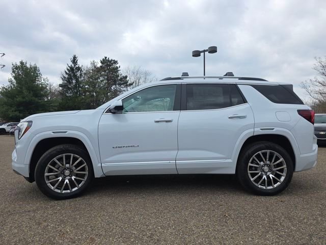 New 2026 GMC Terrain Denali w/ LPO, Floor Liner Package image 14