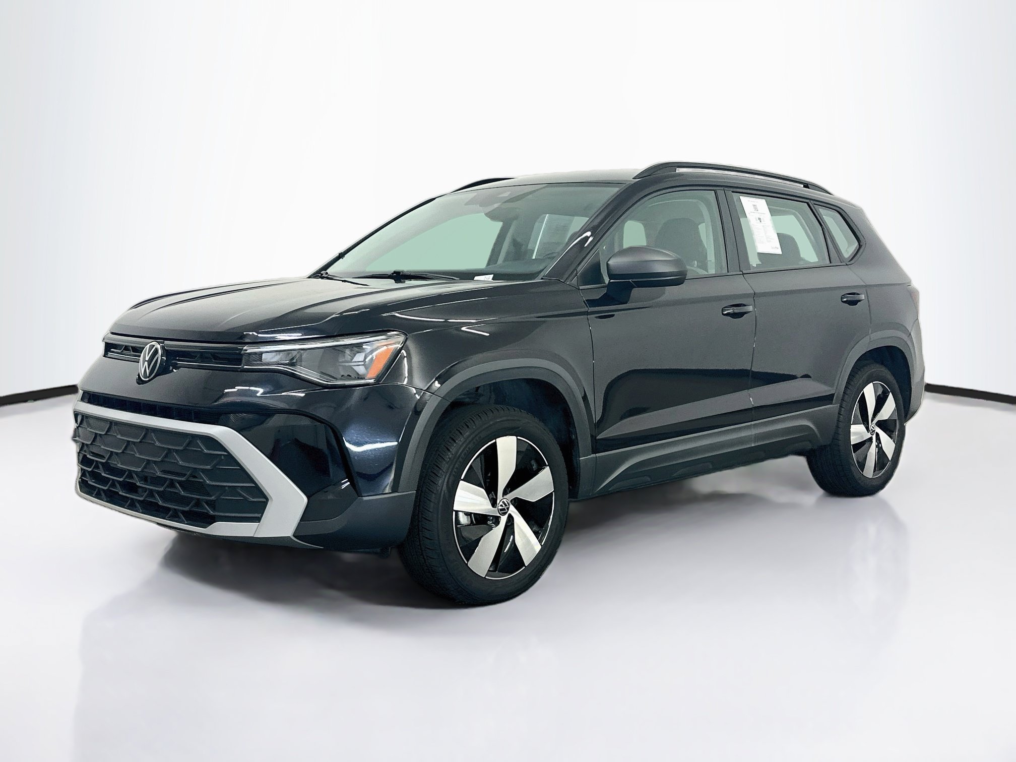 Used 2025 Volkswagen Taos S AWD/4WD image 3