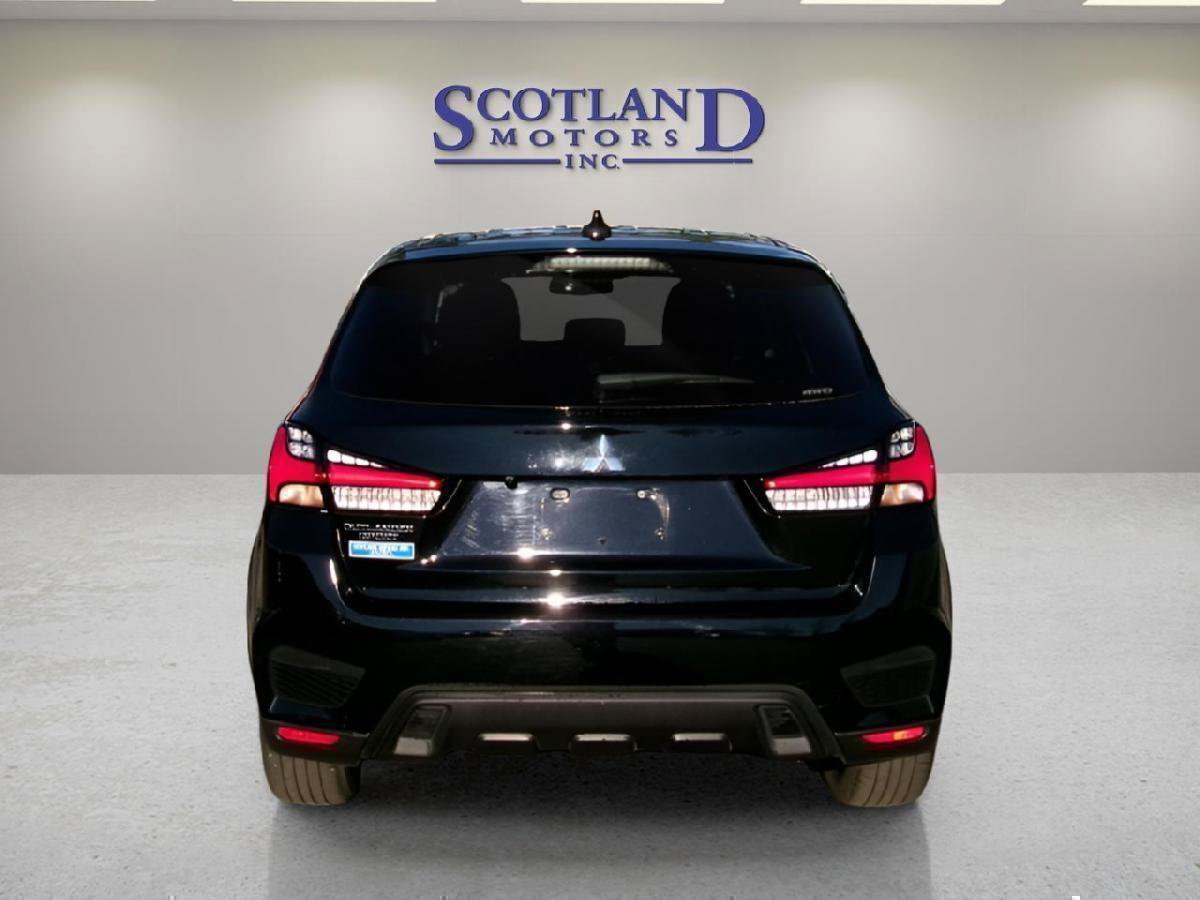 Used 2025 Mitsubishi Outlander Sport ES AWD/4WD image 7