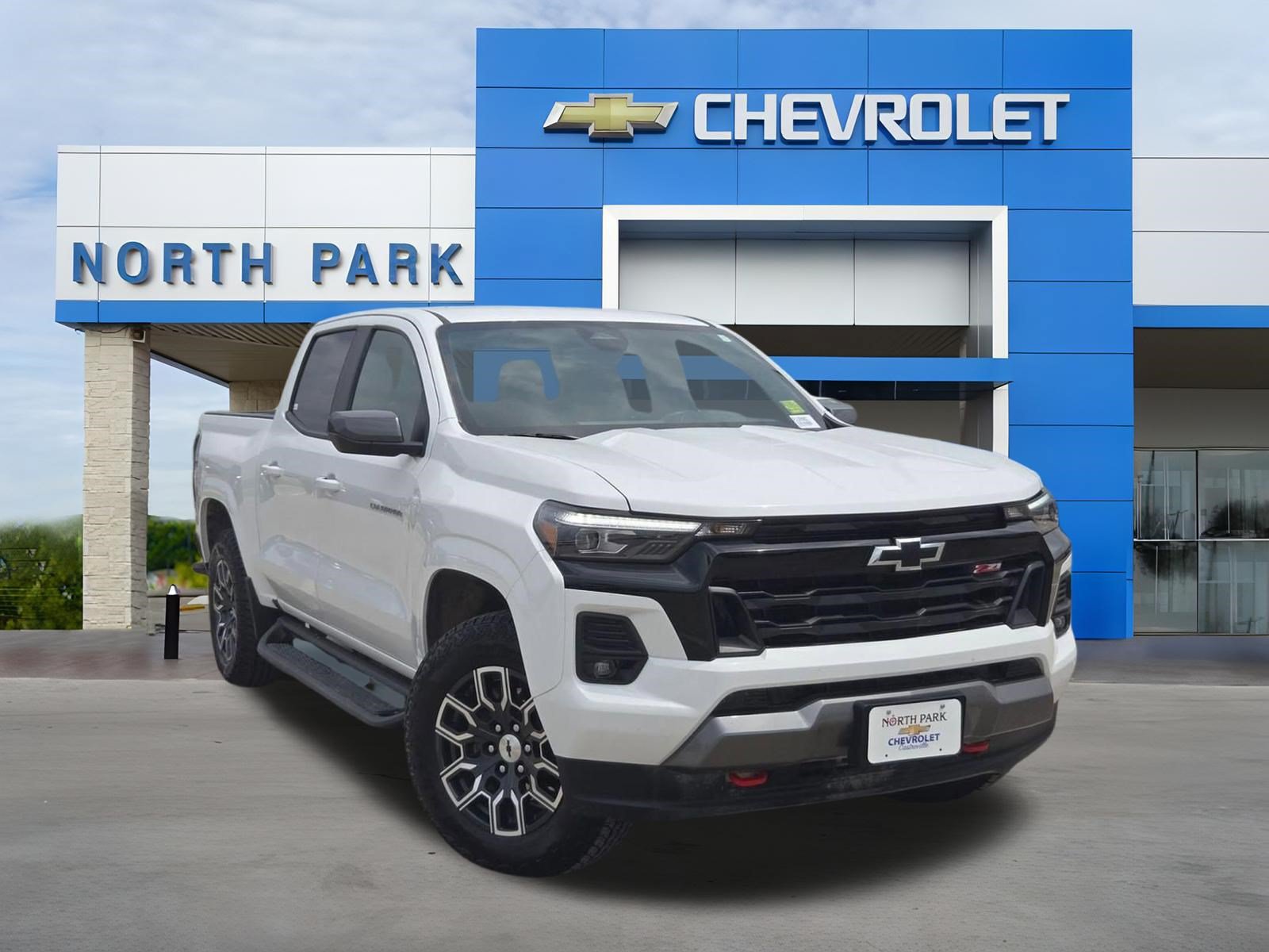 Certified 2025 Chevrolet Colorado Z71 AWD/4WD image 1