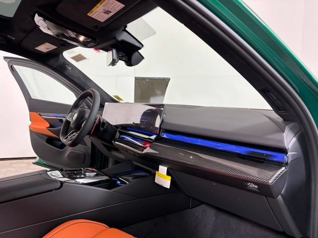 New 2027 BMW M5 Touring AWD/4WD image 17