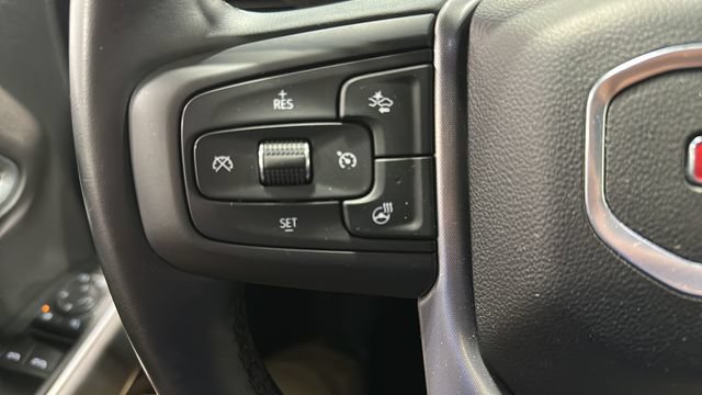 Used 2026 GMC Sierra 1500 SLT AWD/4WD image 9