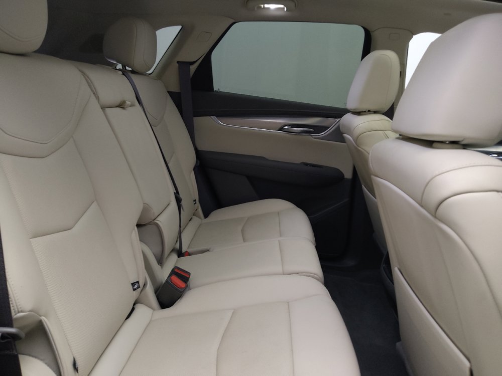 Used 2021 Cadillac XT5 Premium Luxury FWD image 19