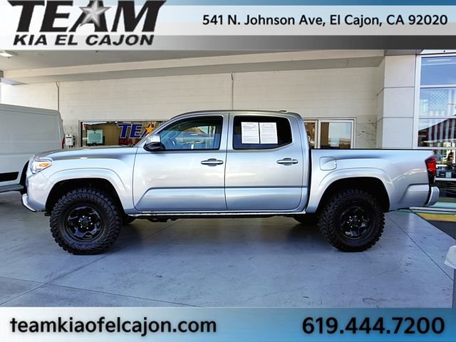 Used 2022 Toyota Tacoma SR AWD/4WD image 7