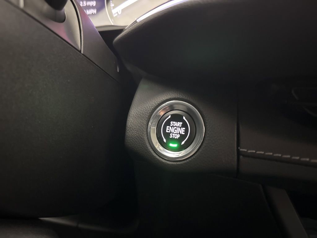 Used 2023 Buick Envision Essence image 31