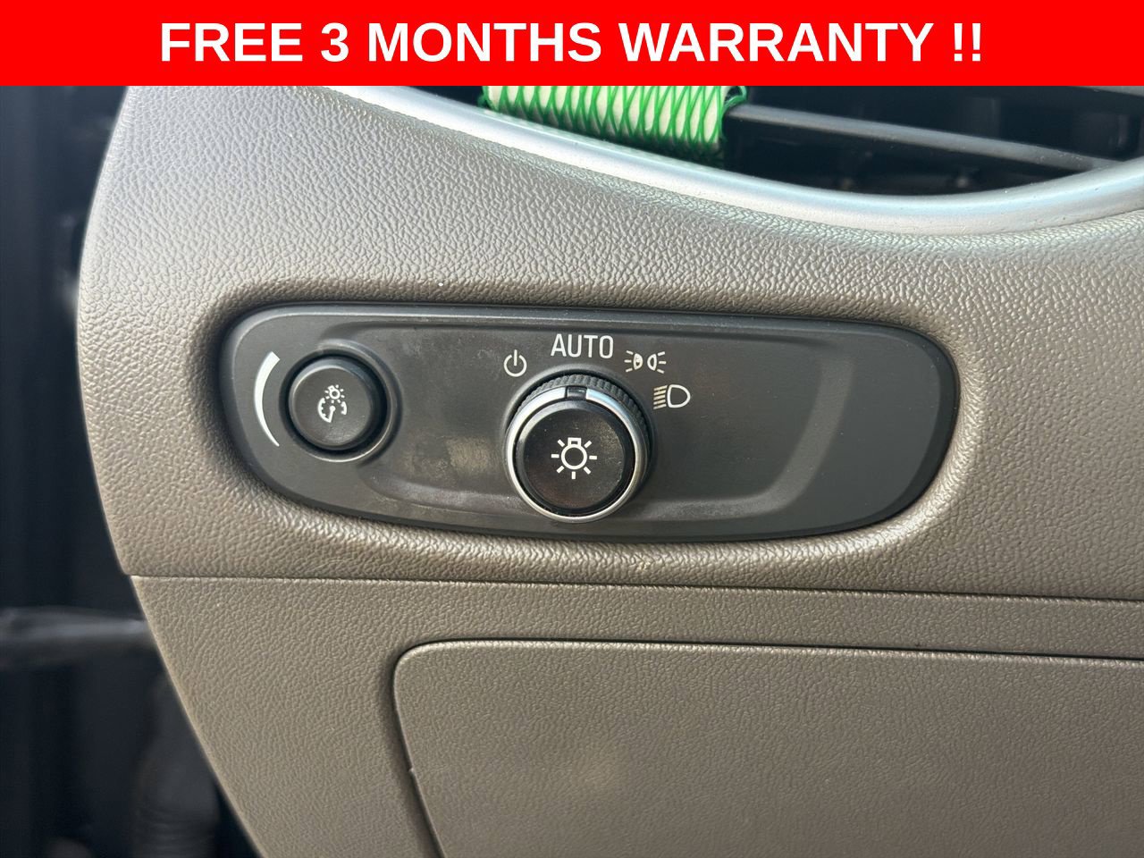Used 2020 Chevrolet Malibu LS FWD image 38